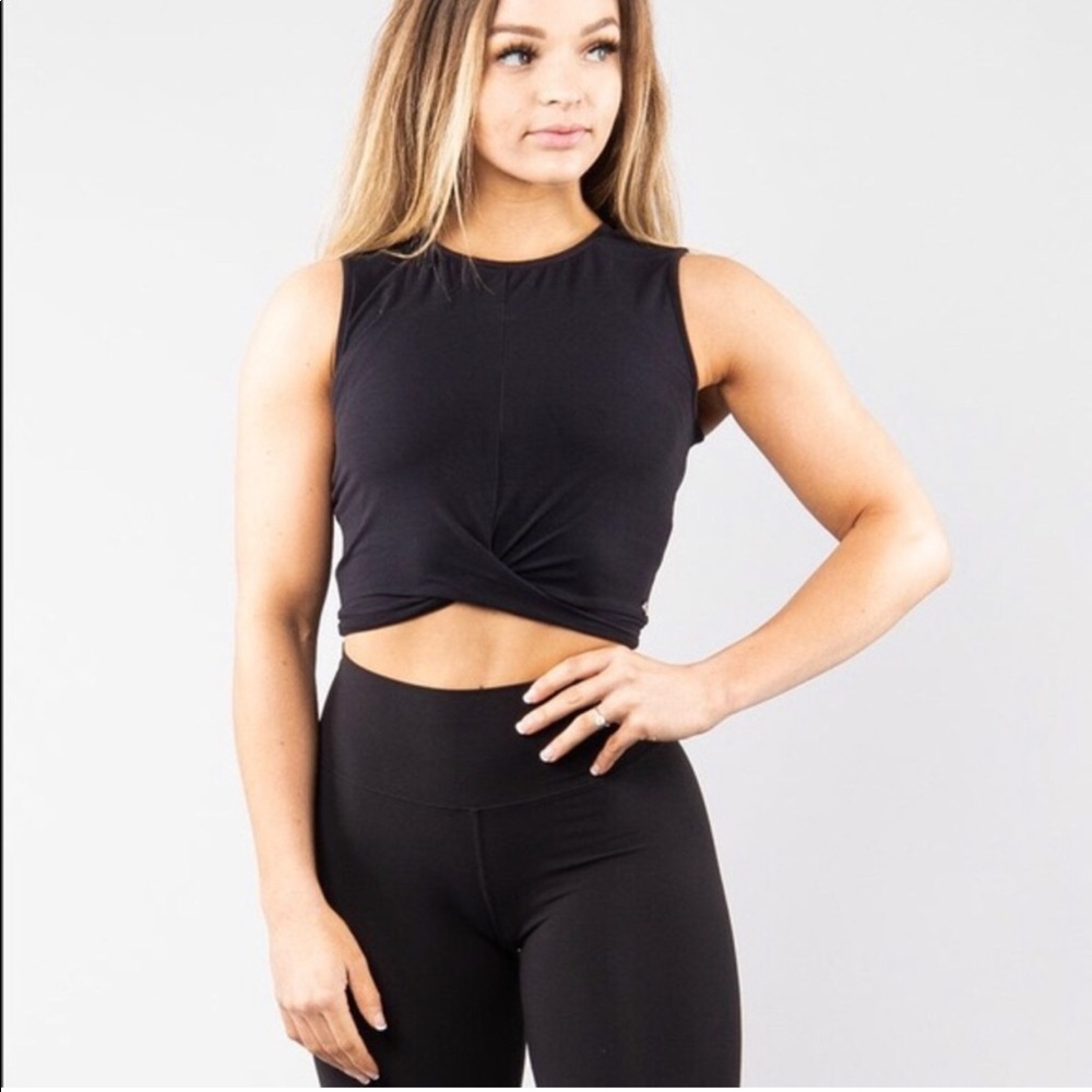 BuffBunny twisted crop top